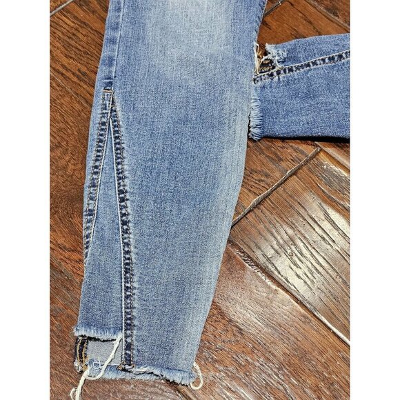 Kut From The Kloth Woman's Sz 2 (28x25 Measured ) Connie Distressed Ankle Jeans - Picture 3 of 9